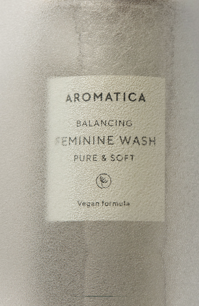 AROMATICA Pure & Soft Feminine Wash (170ml) – Korean Hypoallergenic Daily Cleanser for Intimate Care with Aloe & Dandelion, Non-Irritating Feminine Wash